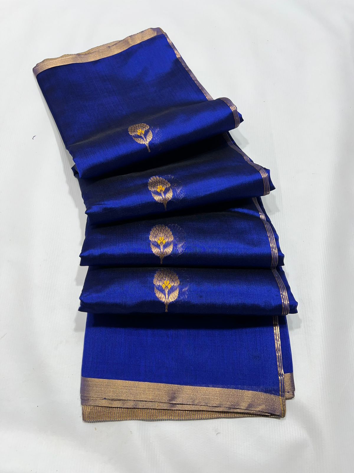 Pure Chanderi Silk Saree : Handloom Woven