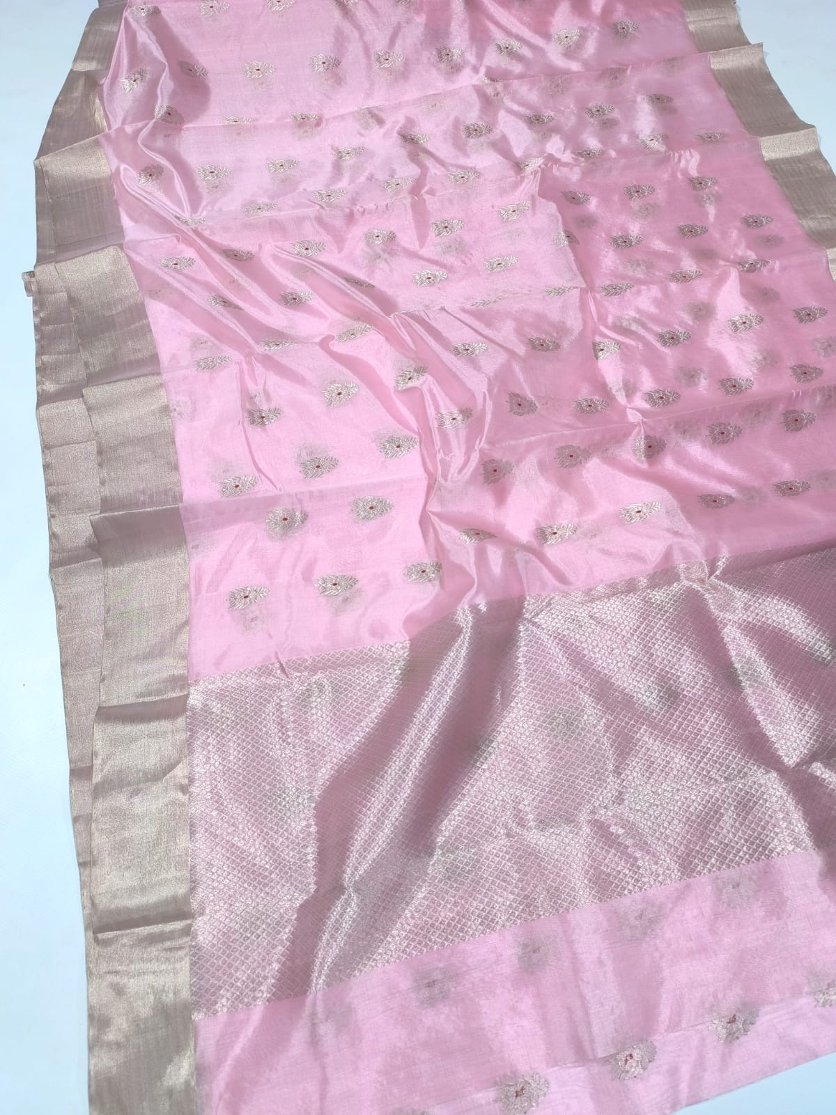 Pure Chanderi Silk Saree : Handloom Woven