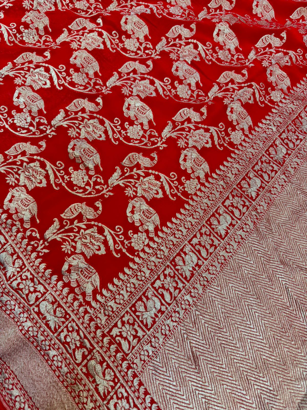 Pure Khaddi Georgette Saree : Pichwai Pattern