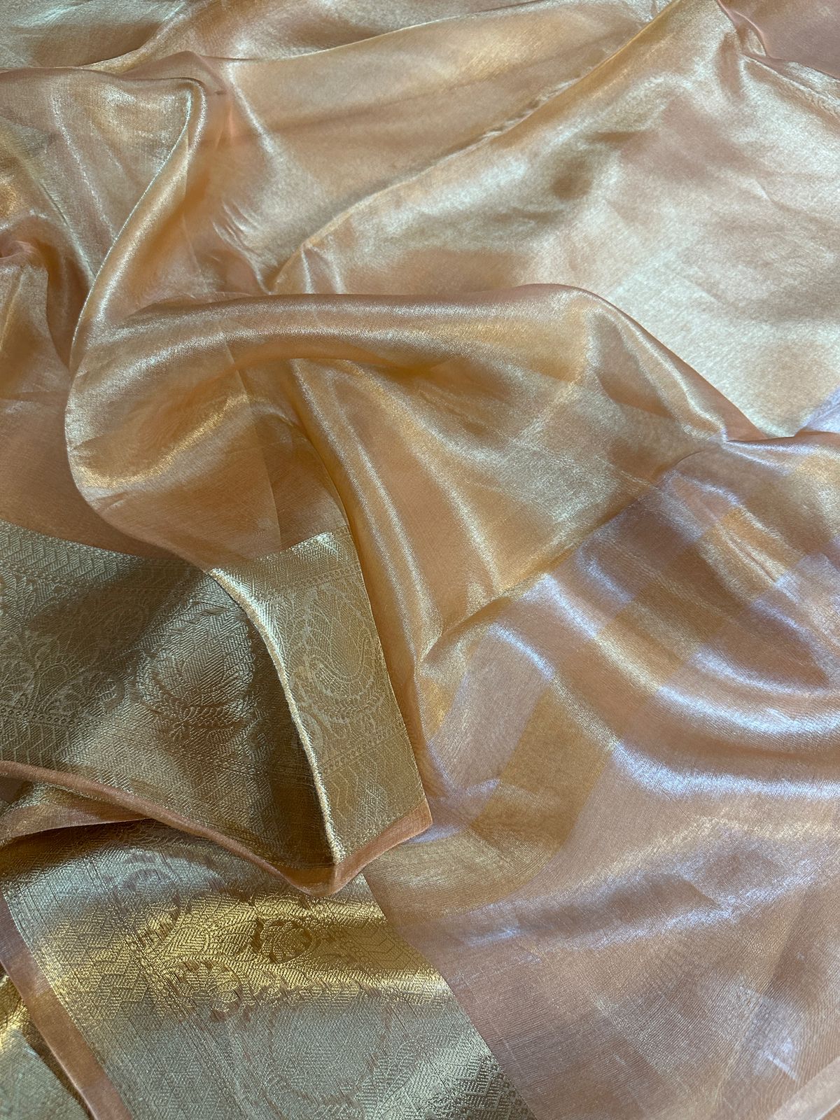 Pure Tissue Silk Saree : Golden Zari